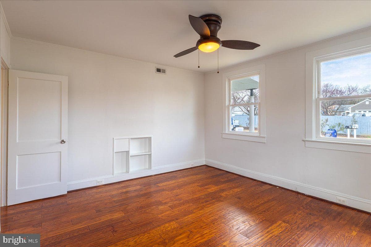 104 Pershing Avenue NW photo 14