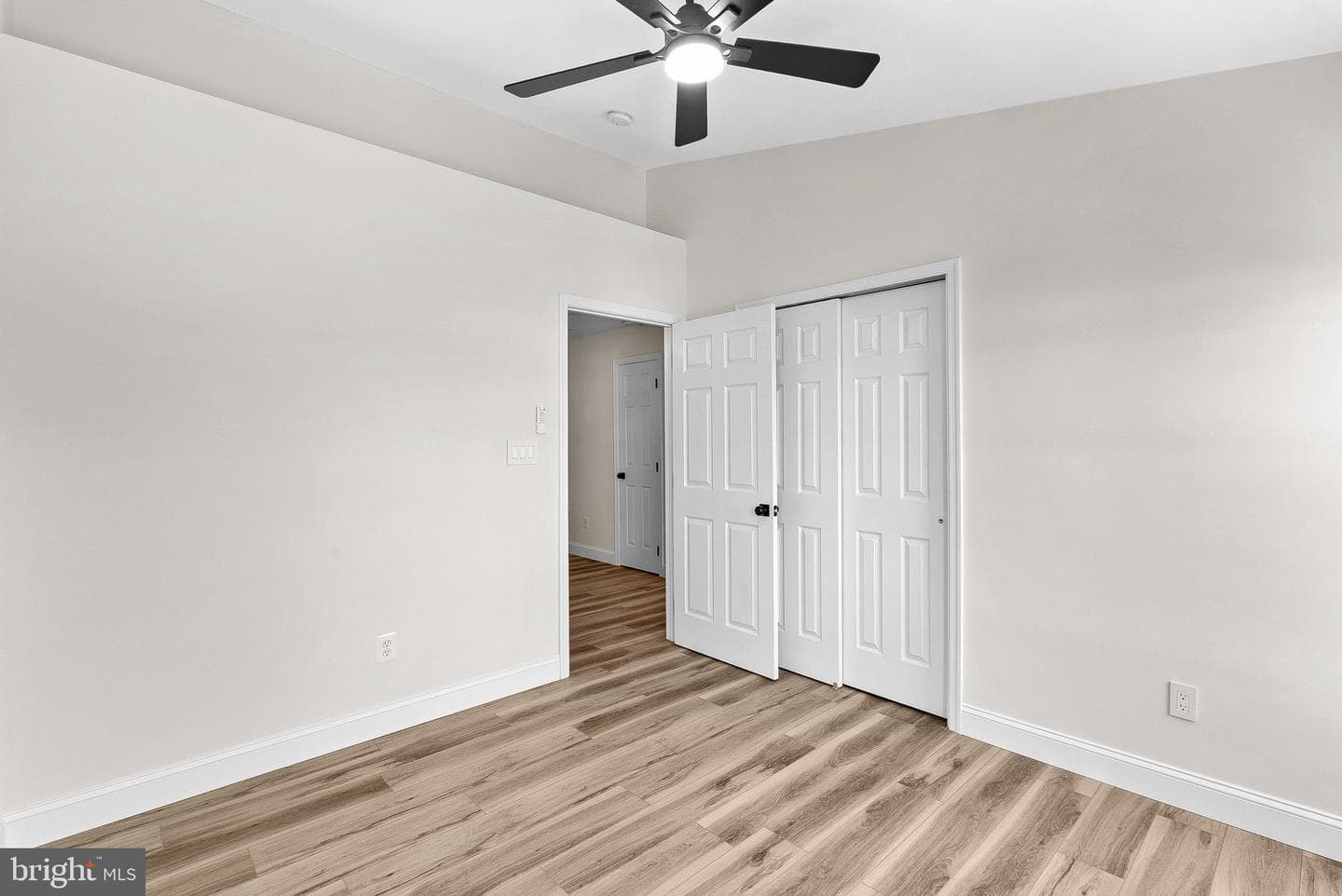21555 Trowbridge Square photo 40