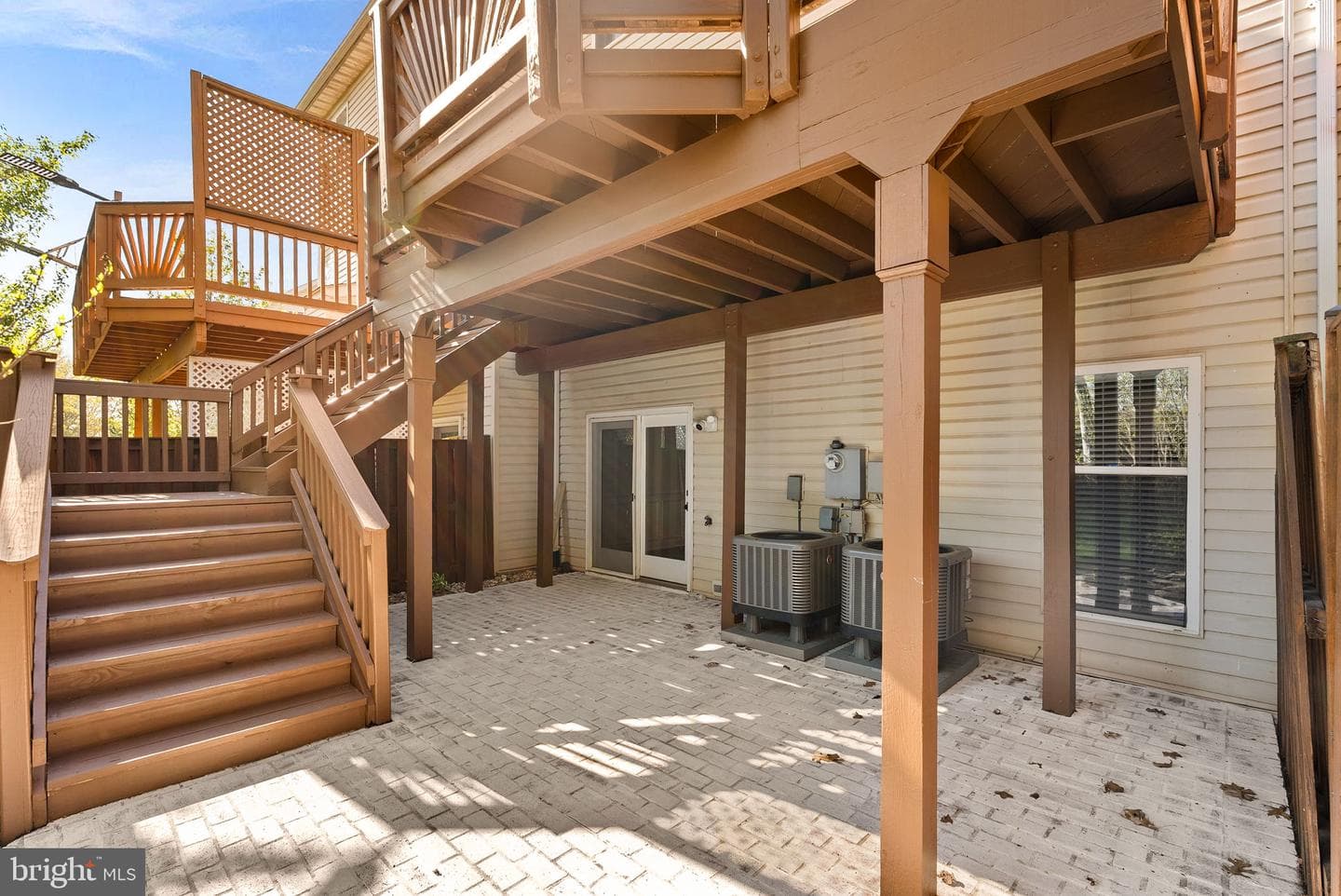 21555 Trowbridge Square photo 53
