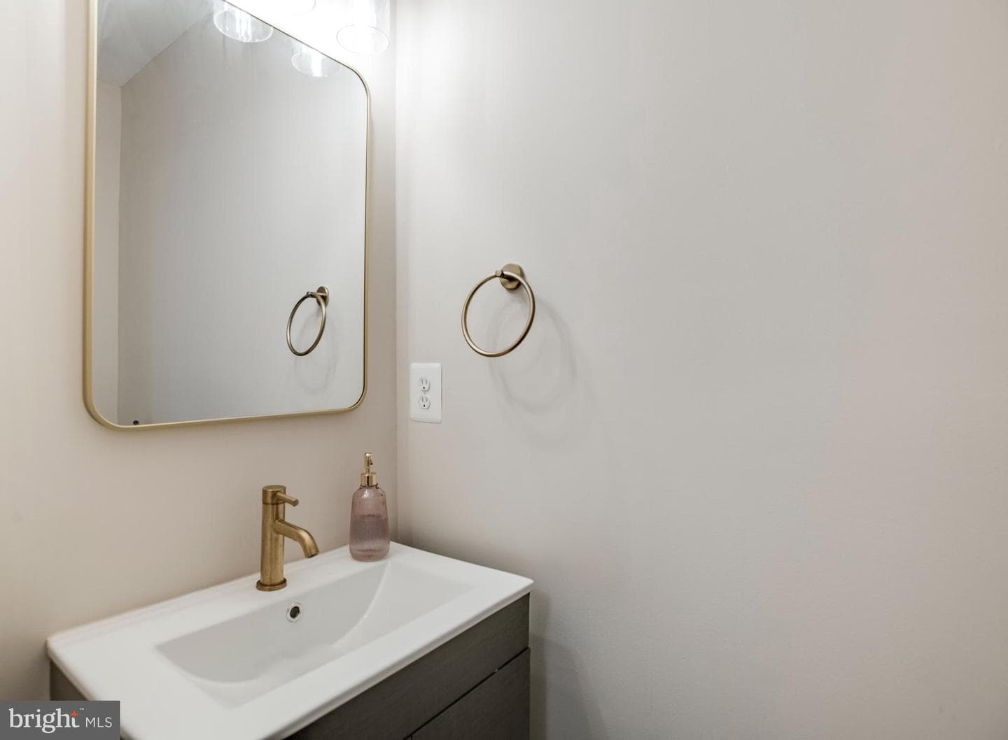 42153 Grady Terrace photo 9