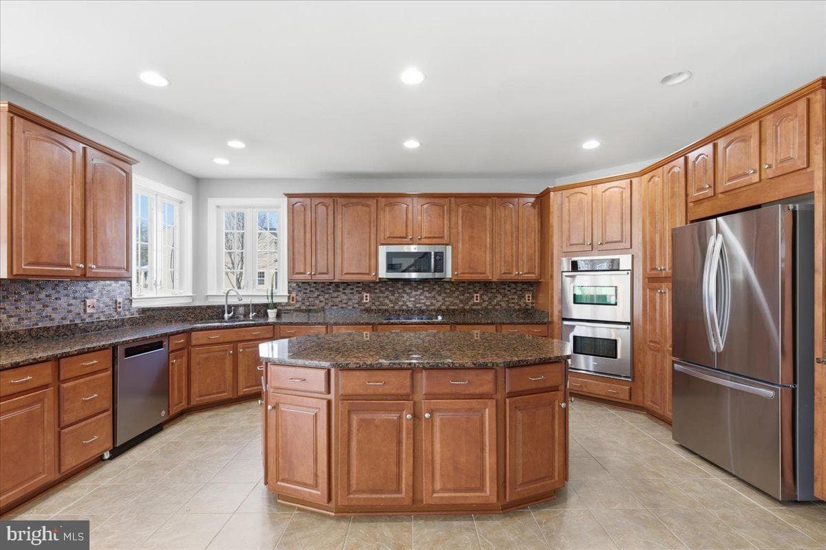 25283 Connor Court photo 11