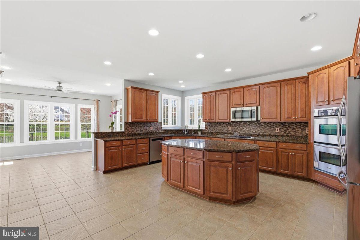25283 Connor Court photo 14