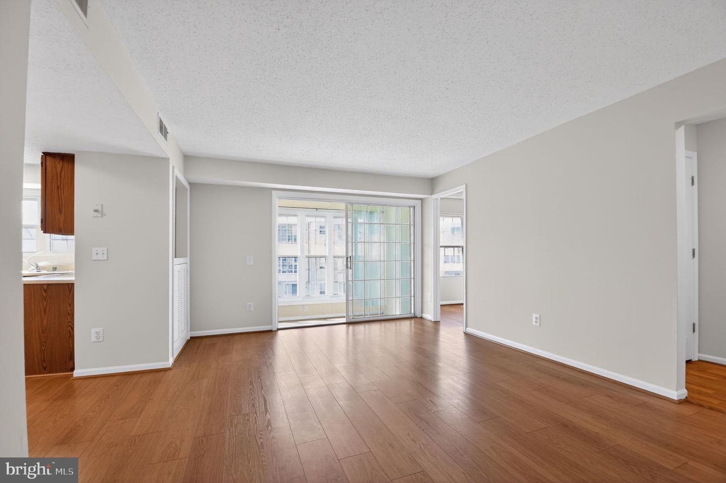 113 Prosperity Avenue SE #c photo 2