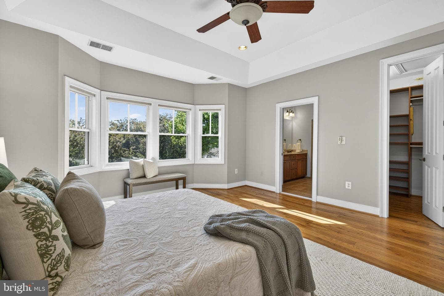 10 N Locust Street photo 44