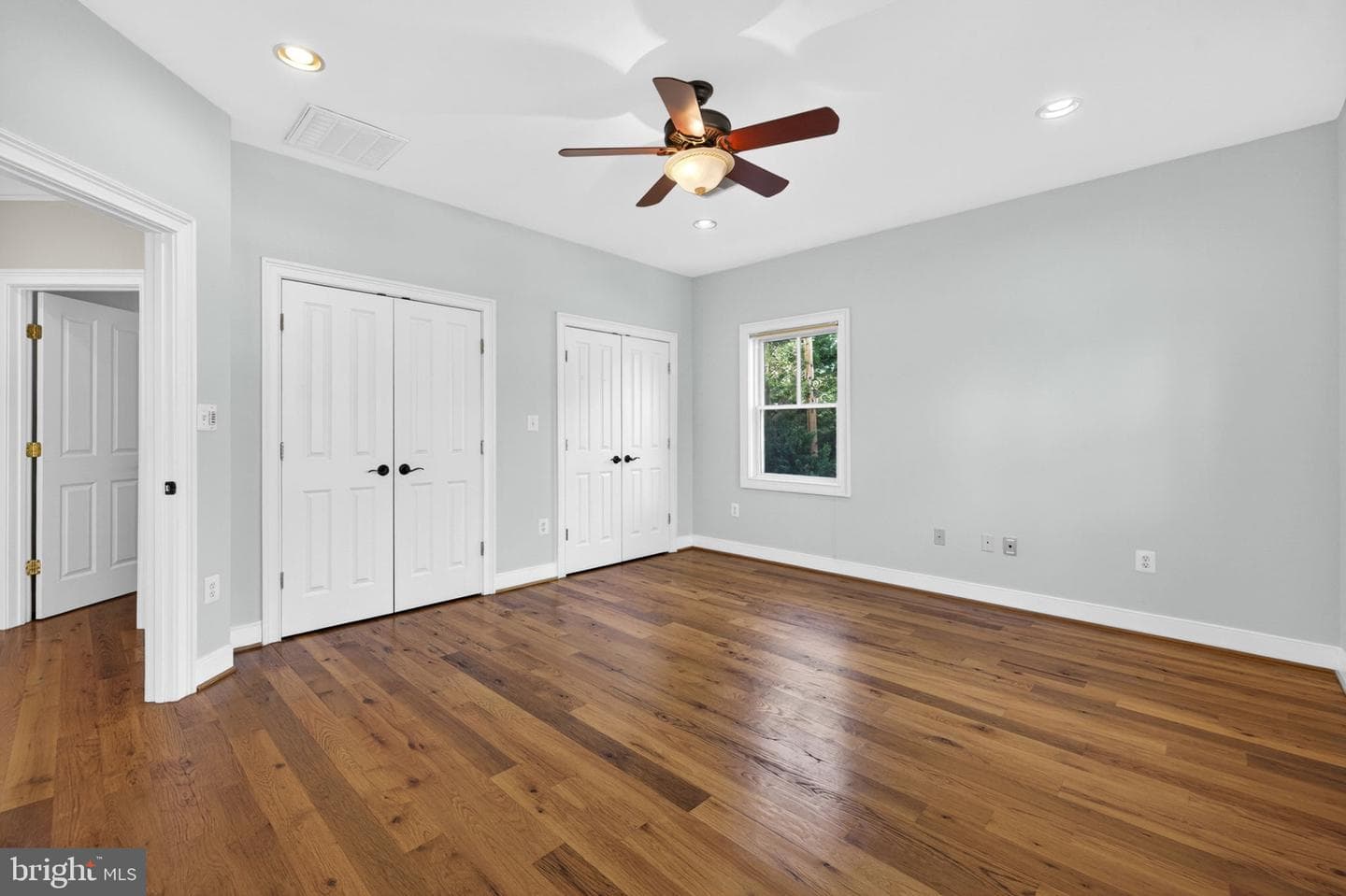 10 N Locust Street photo 52