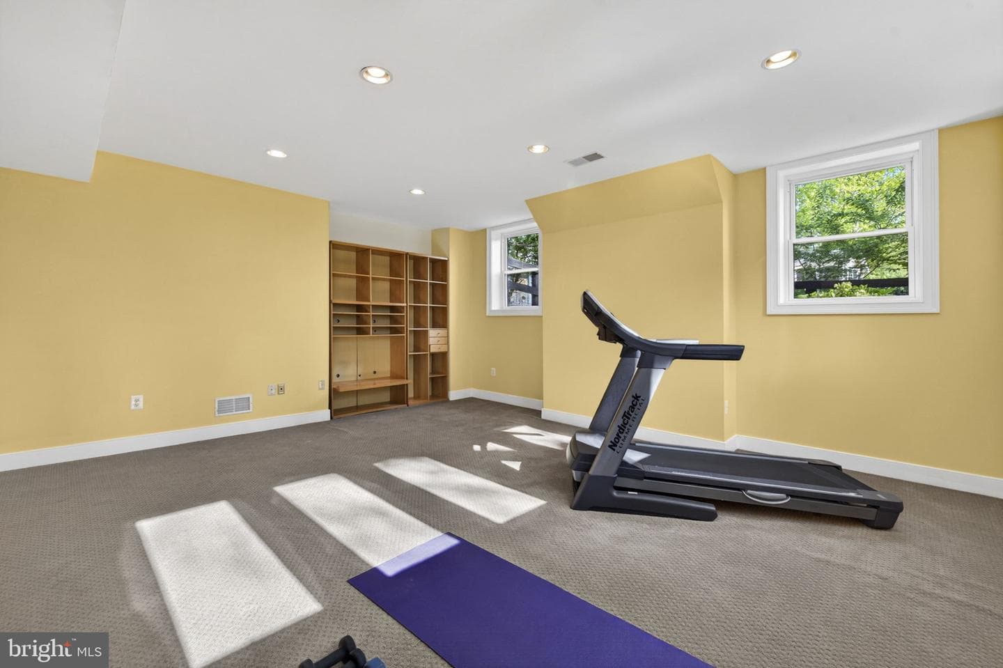 10 N Locust Street photo 66