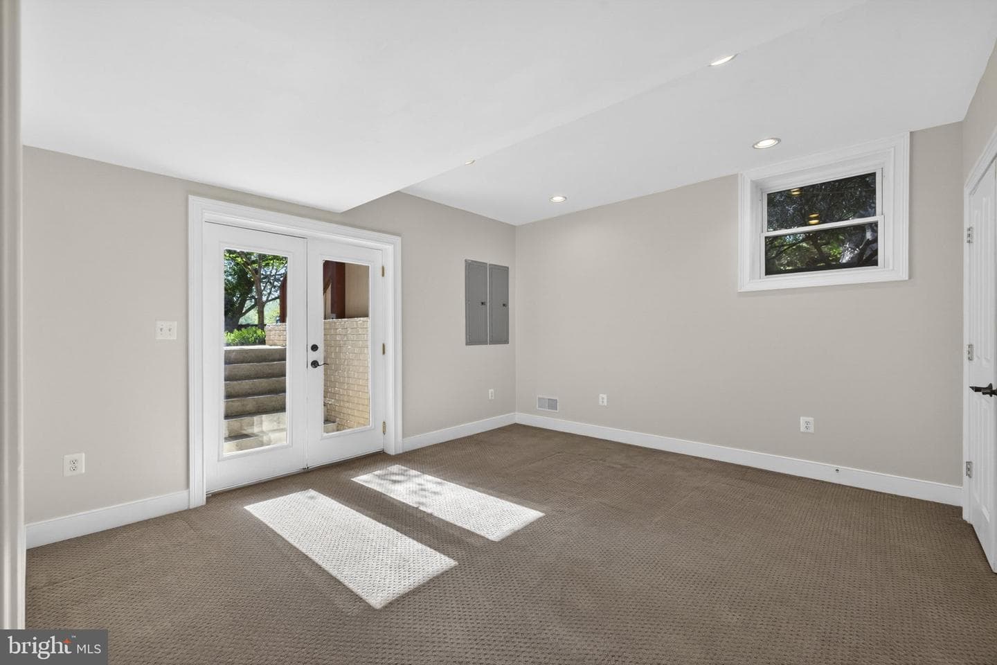 10 N Locust Street photo 68