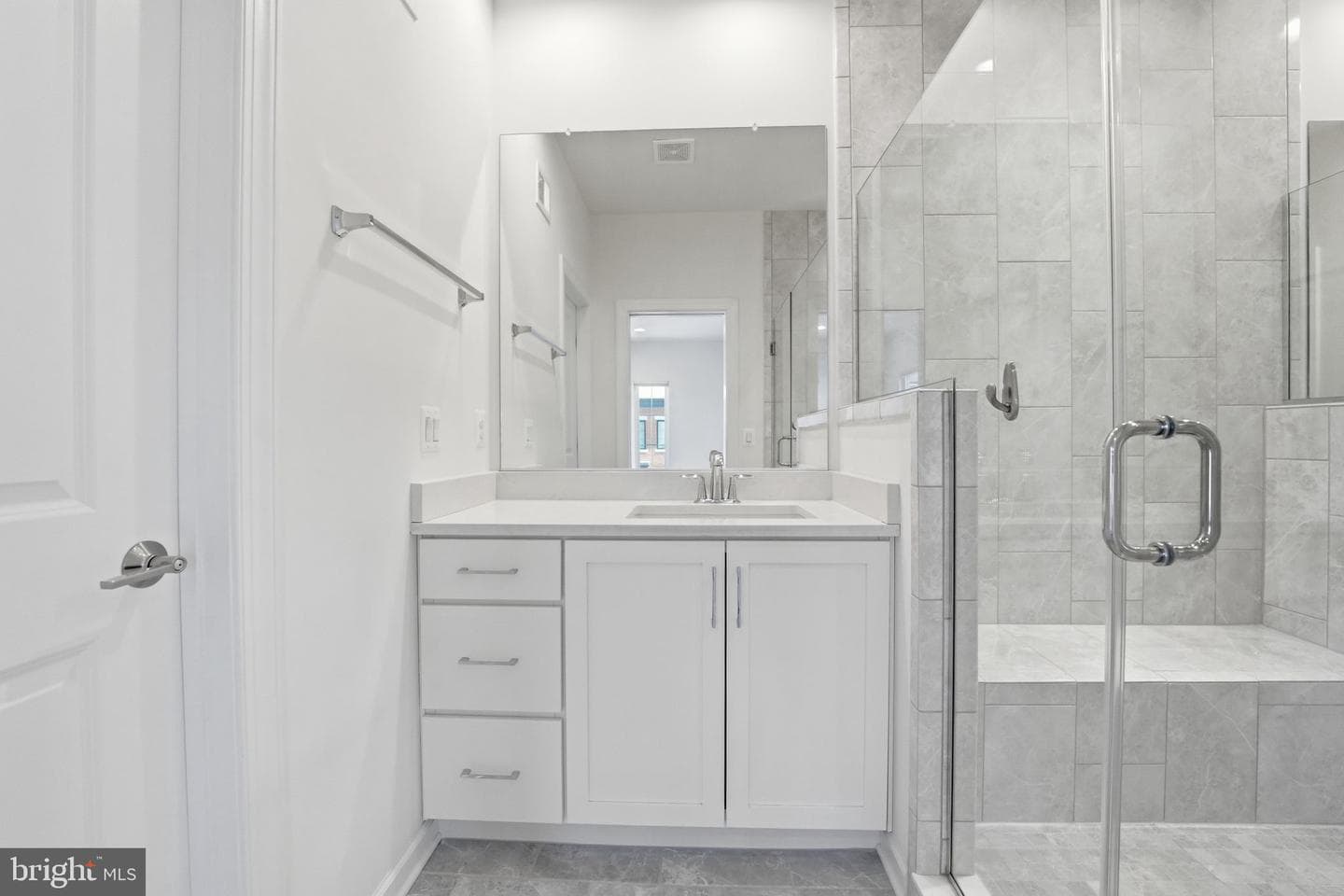20230 Taft Terrace photo 14