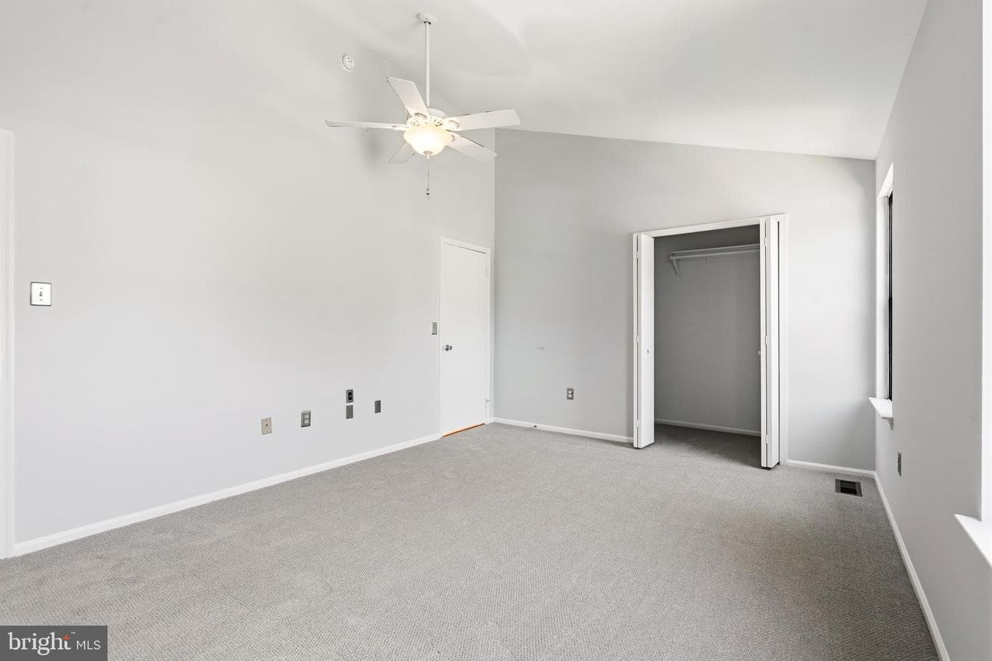 34 Millard Court photo 17