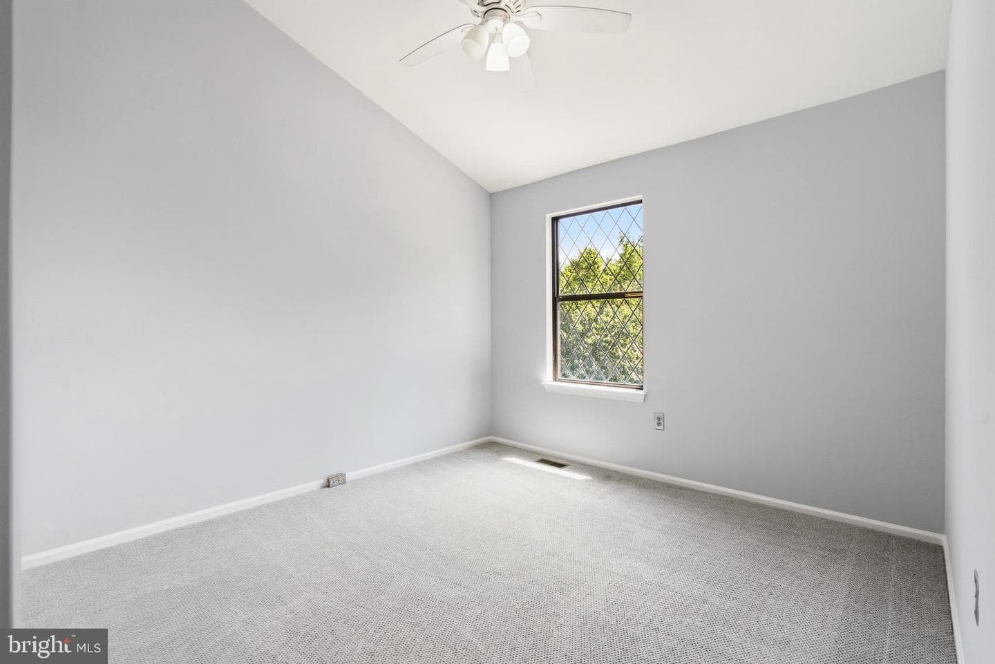 34 Millard Court photo 27