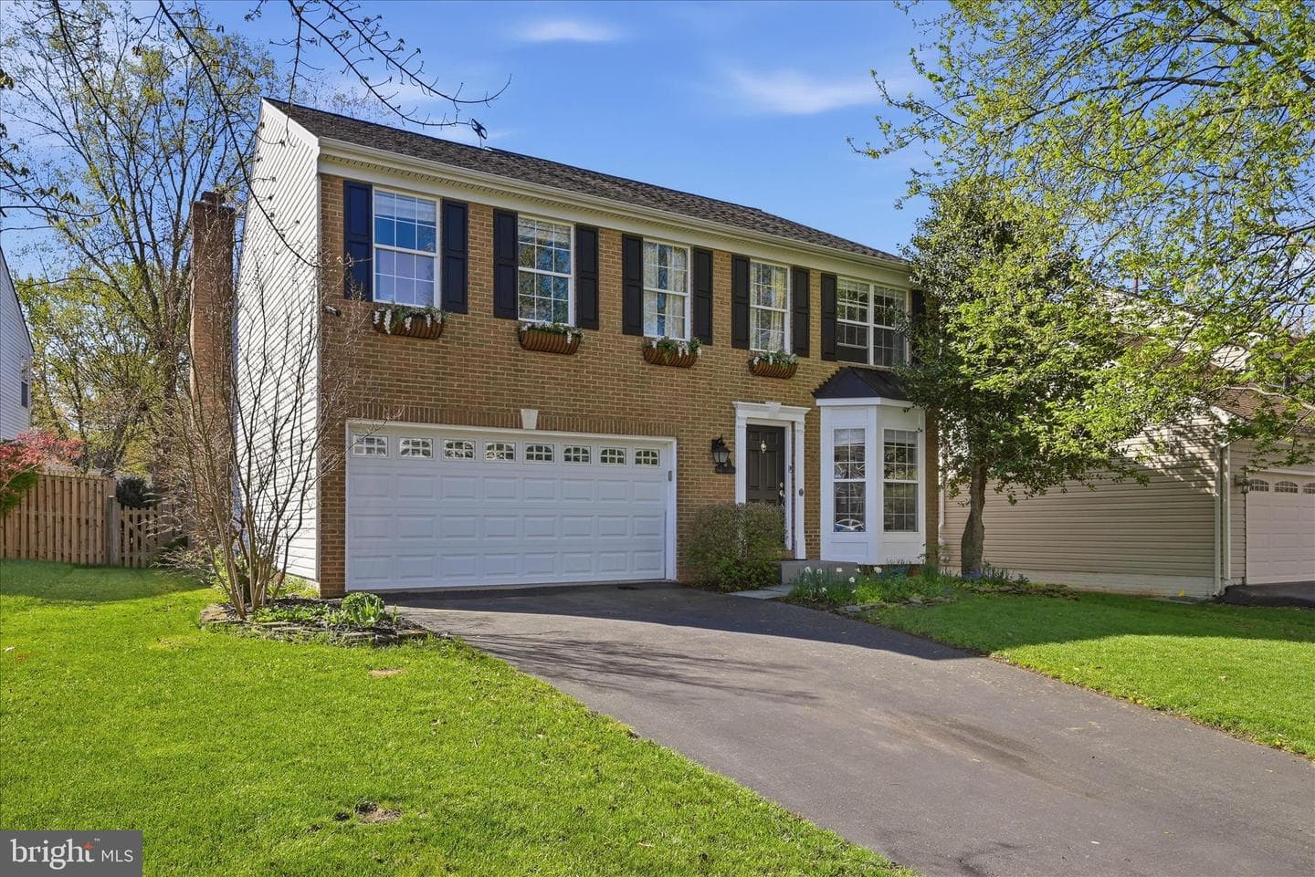 816 Bellview Court NE photo 2