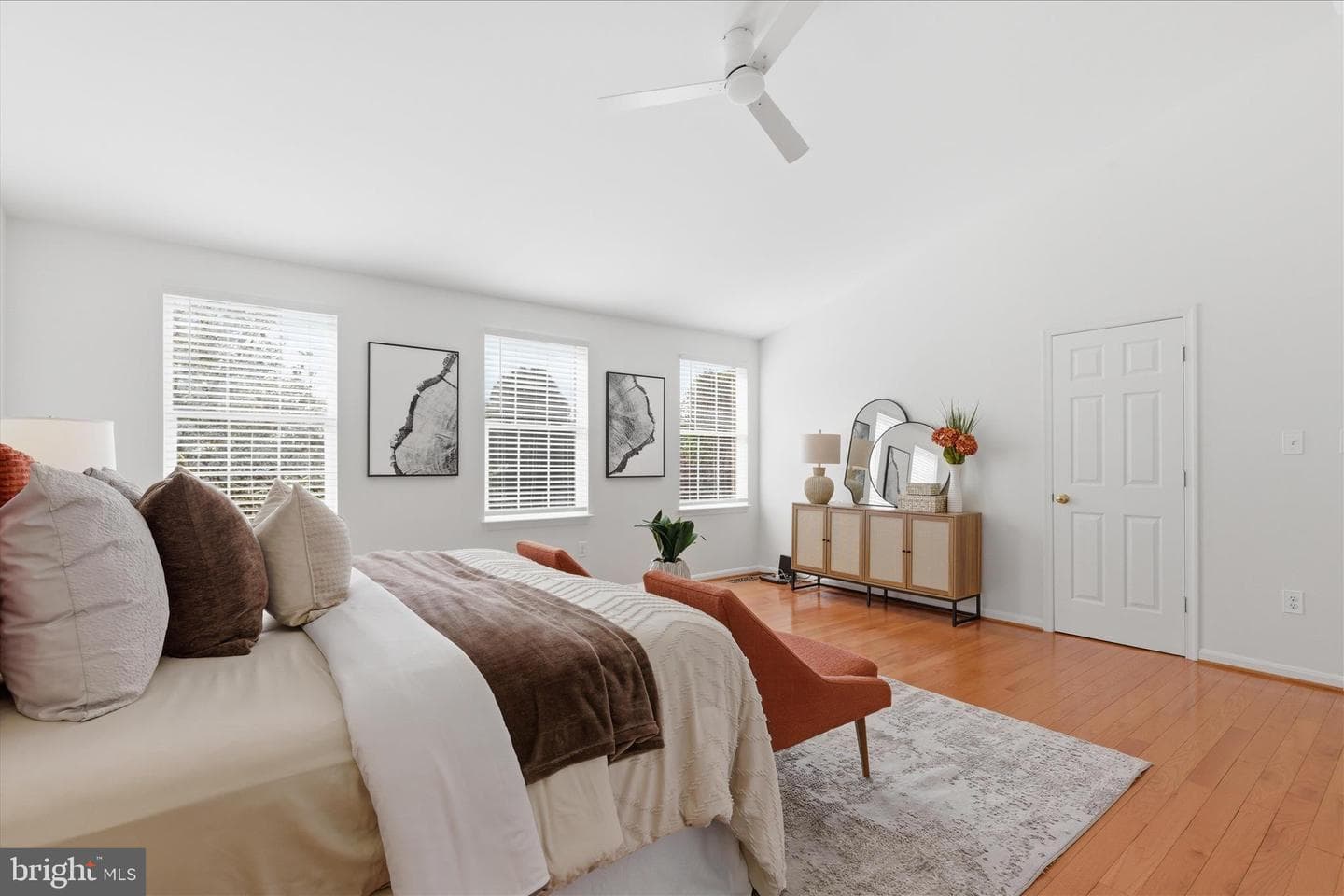 43104 Stonecottage Place photo 17