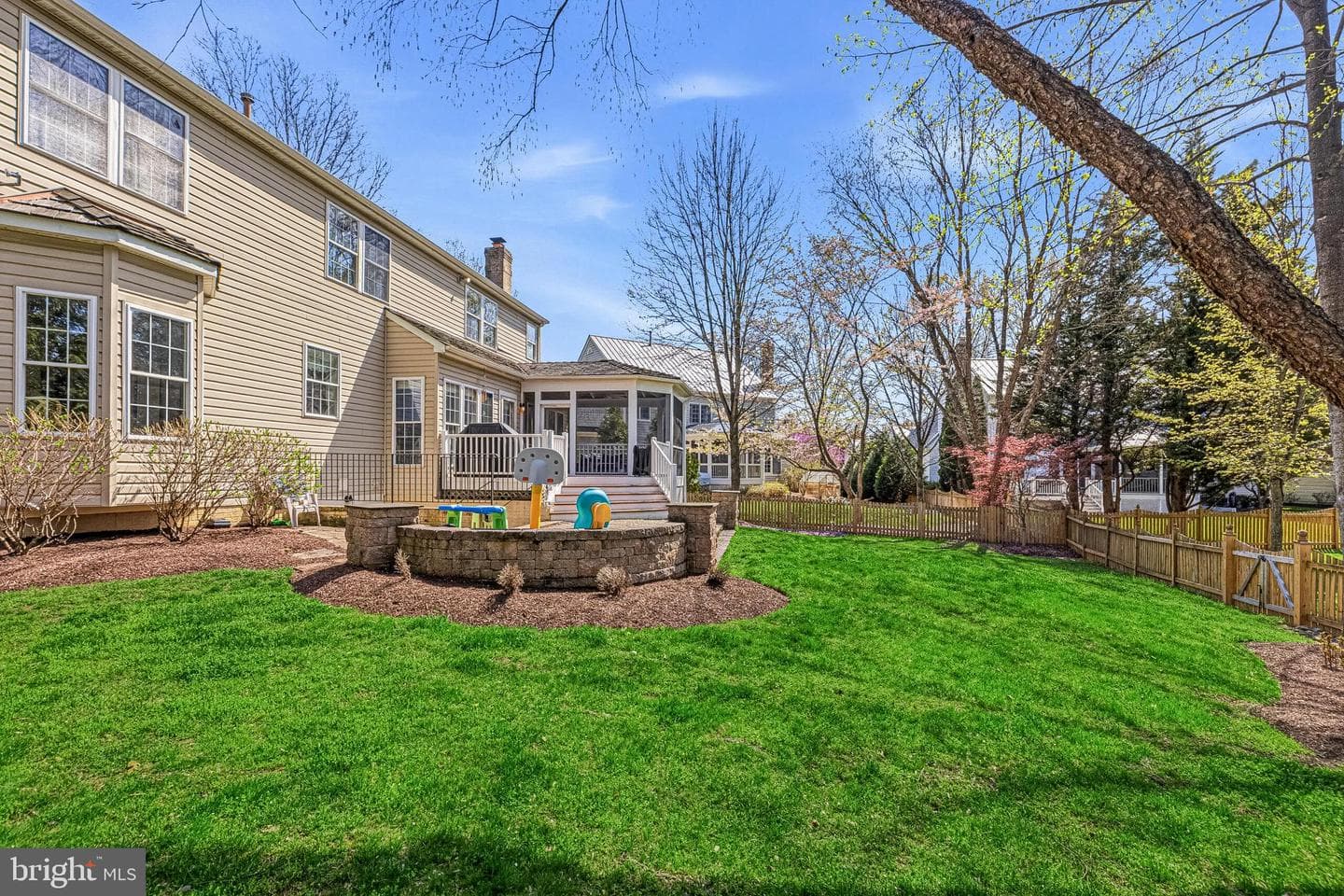1403 Harle Place SW photo 38
