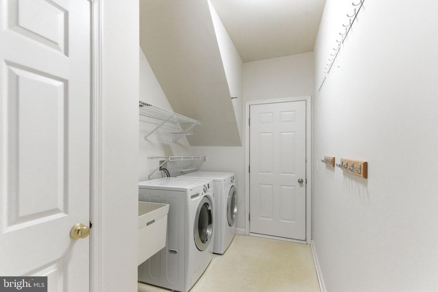 43694 Frost Court photo 27