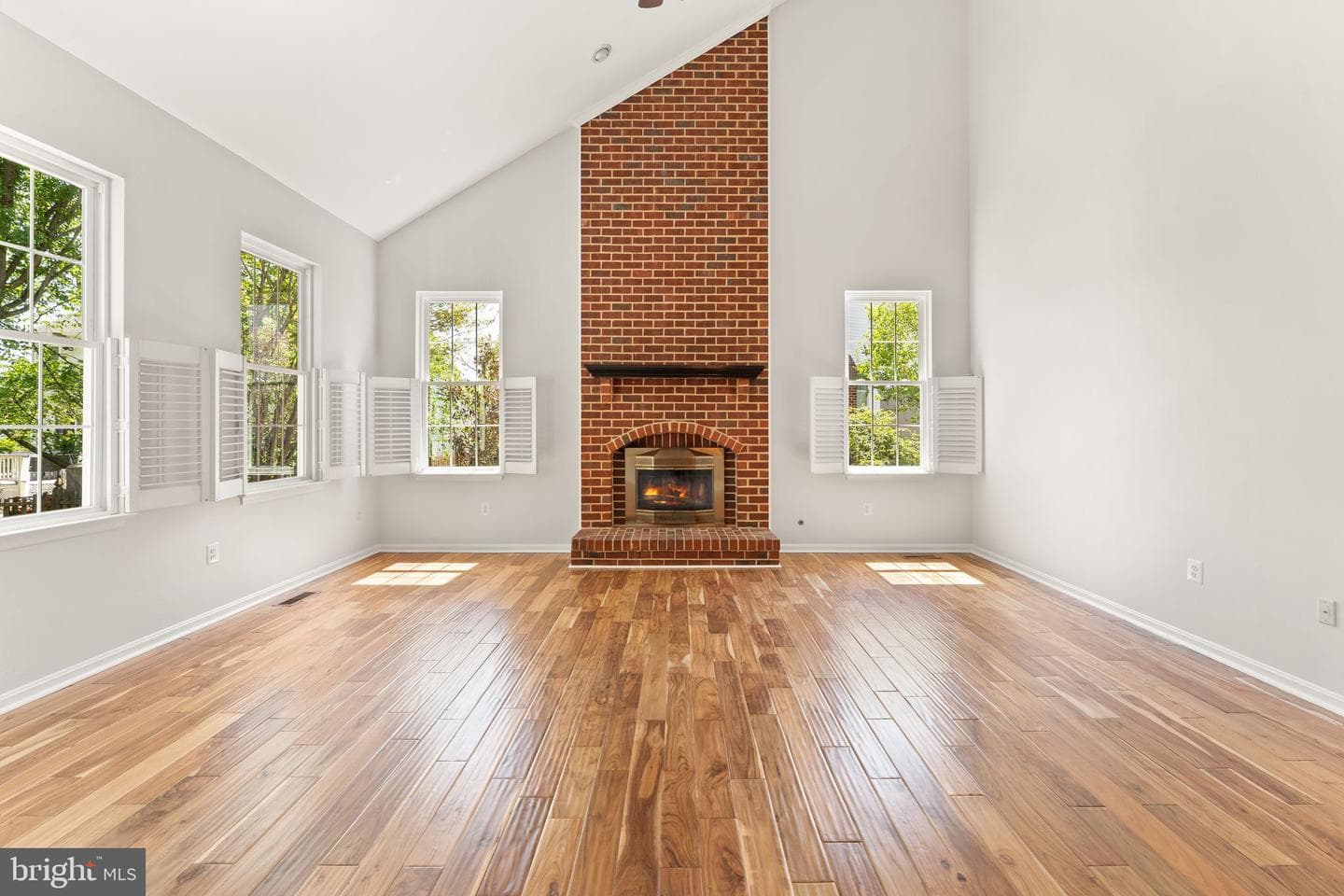817 Kenneth Place SE photo 45