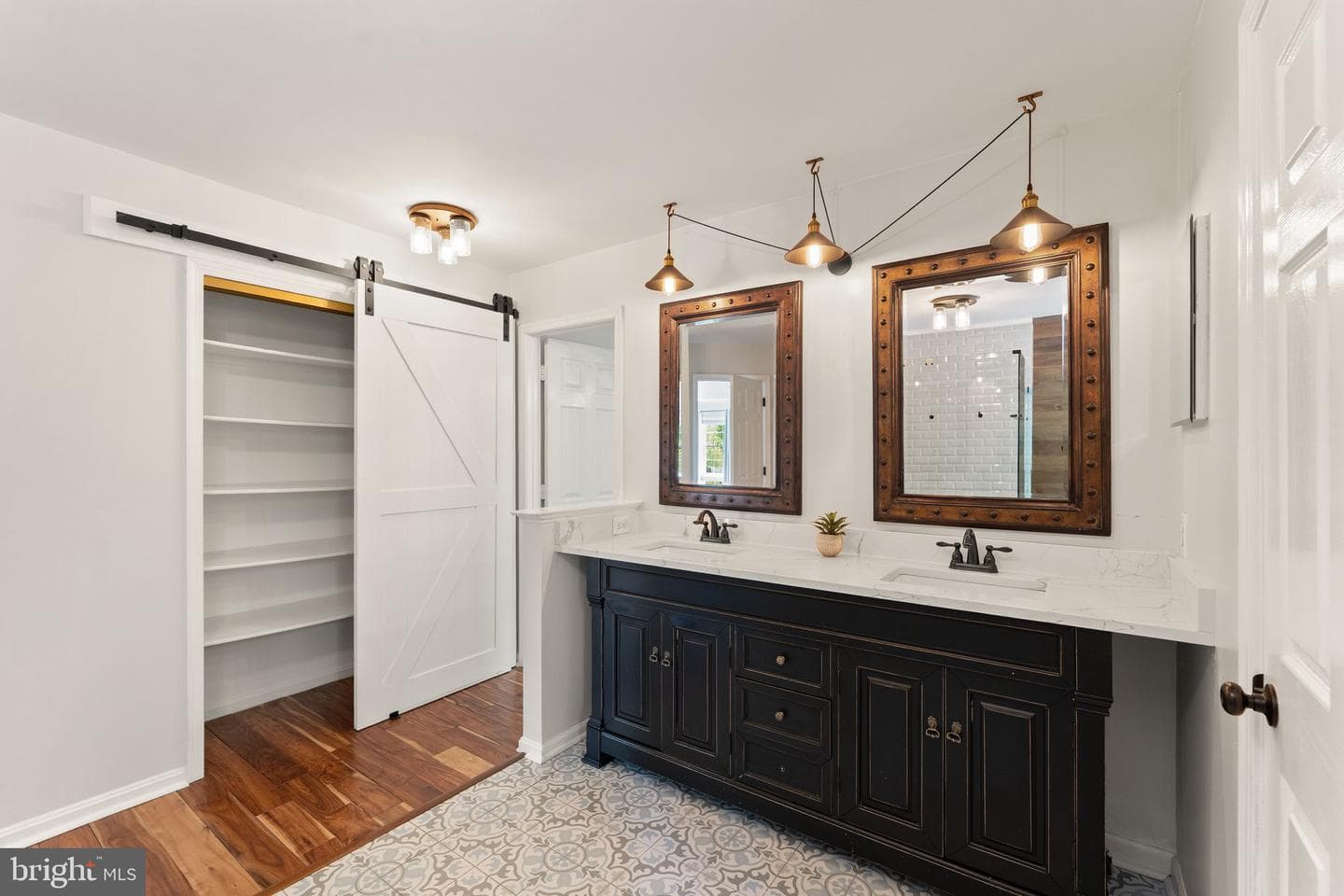 817 Kenneth Place SE photo 61