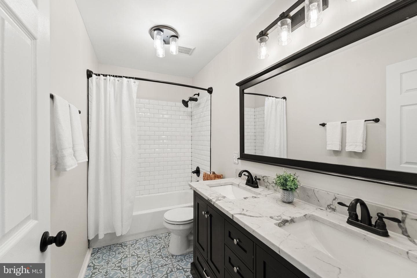 817 Kenneth Place SE photo 77