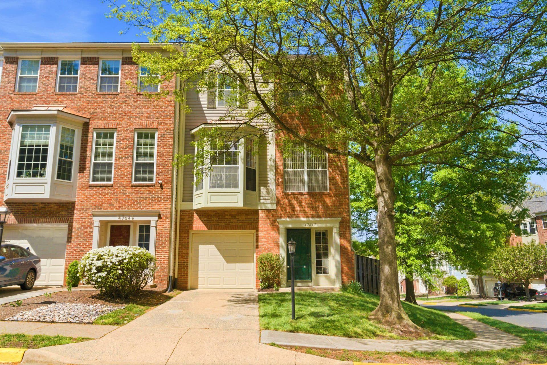 47647 Sandbank Square