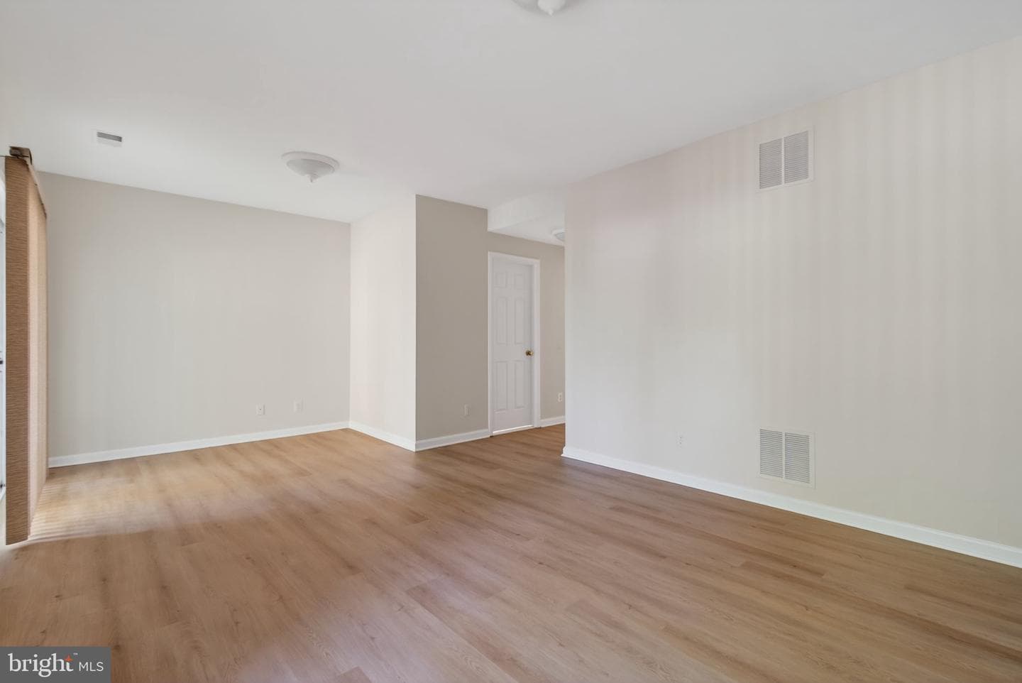 47647 Sandbank Square photo 39