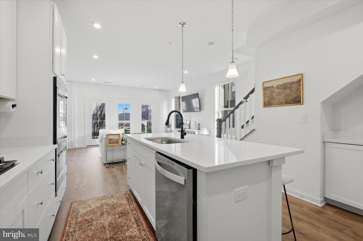 46037 Woodpecker Square photo 10