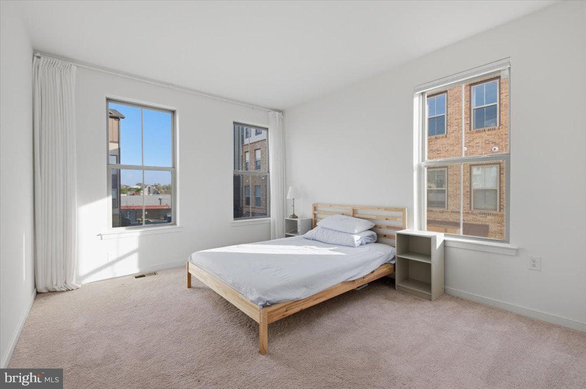 46037 Woodpecker Square photo 24