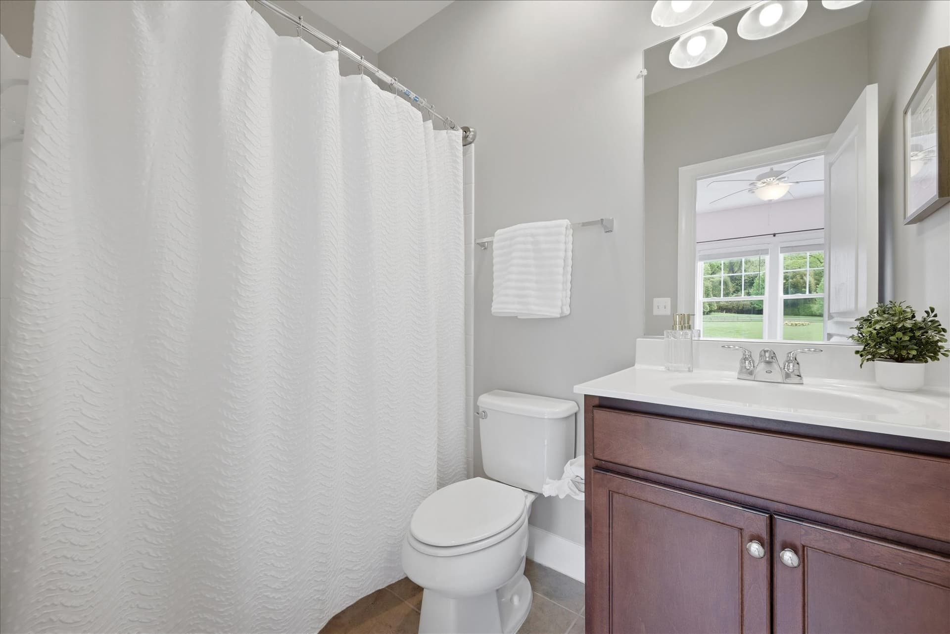 15698 Woodchester Court photo 52