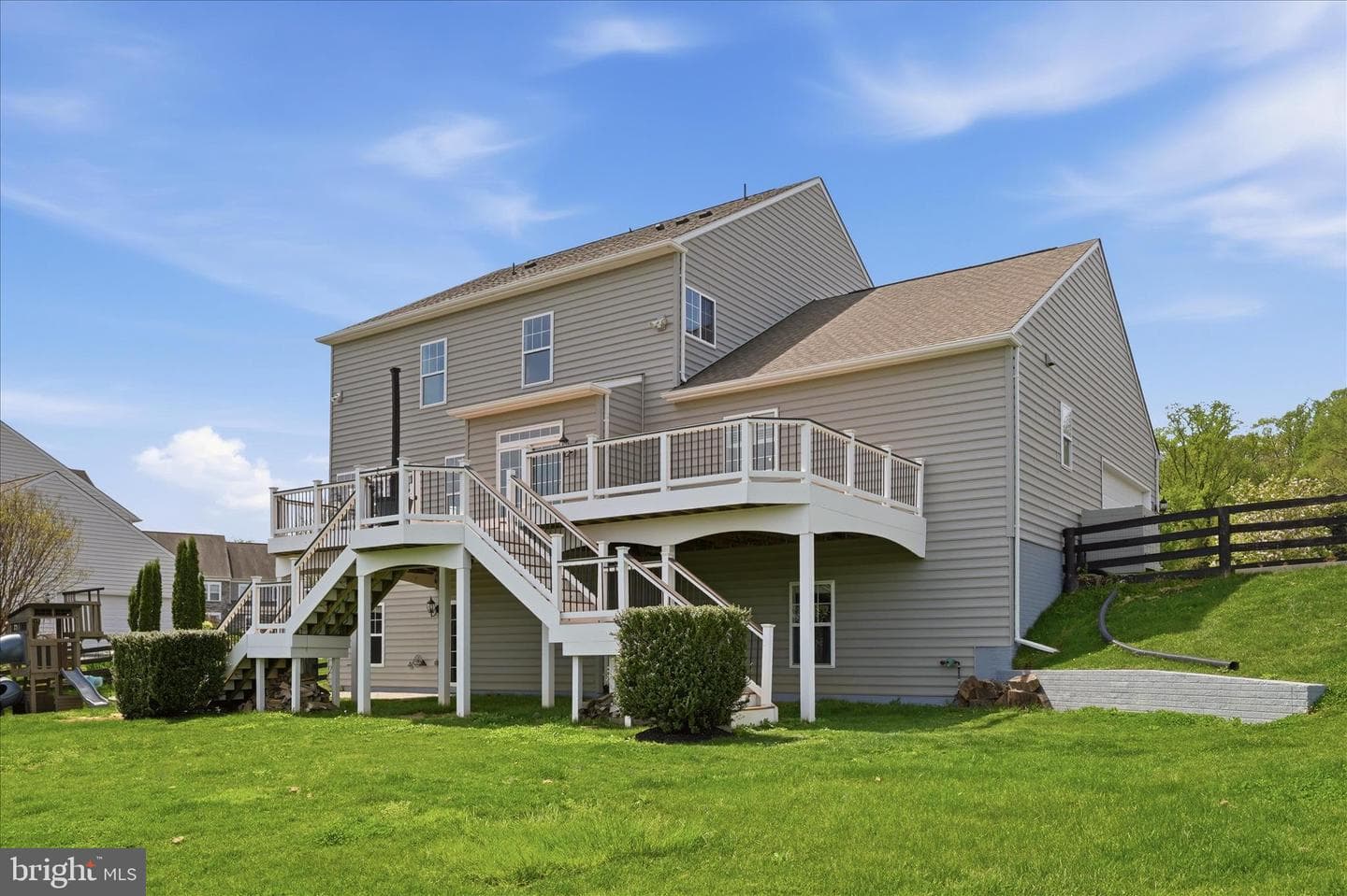 15698 Woodchester Court photo 72