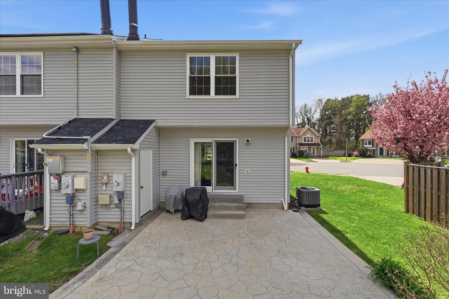 1004 Wythe Court NE photo 30