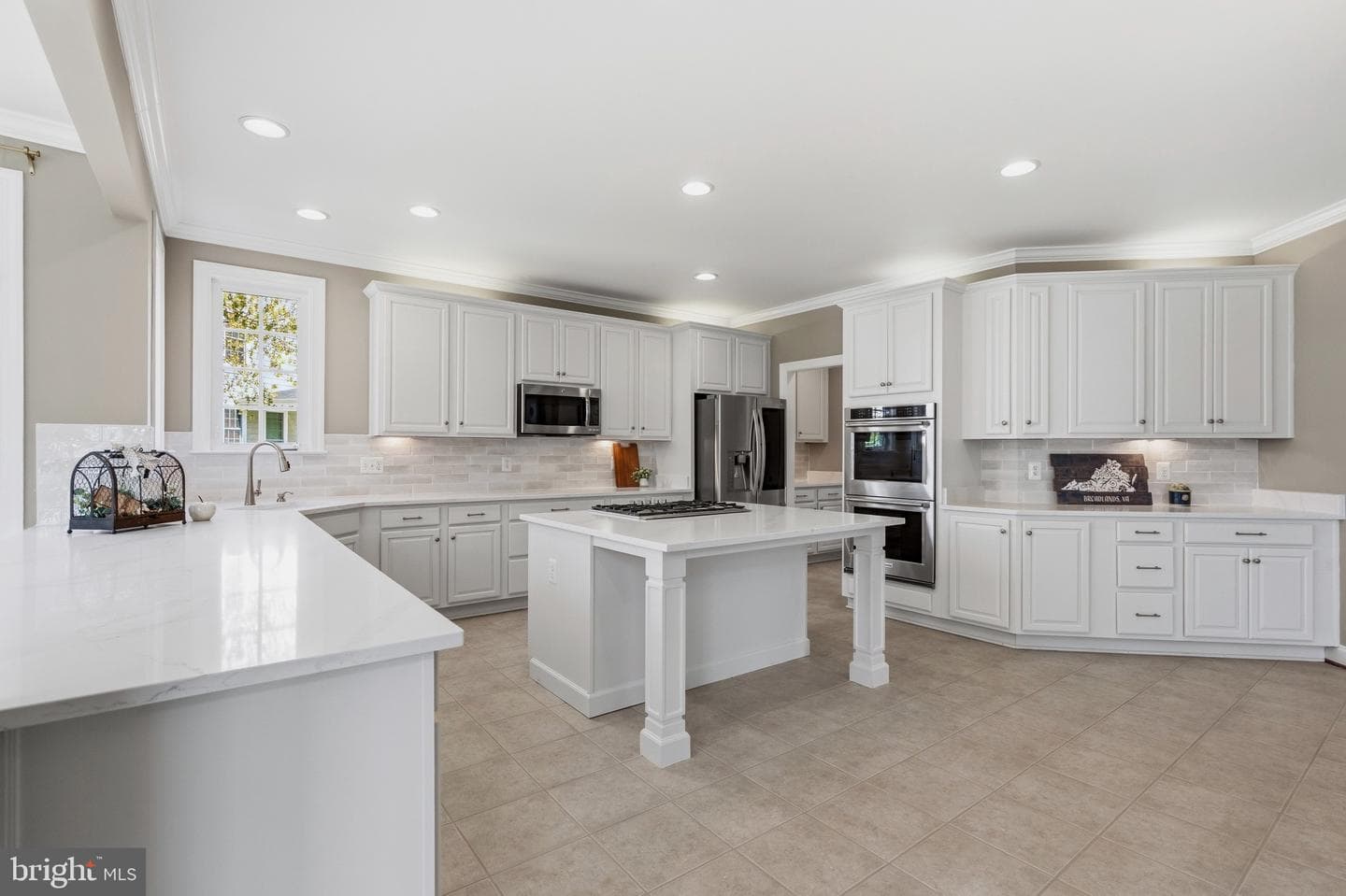 42848 Sandhurst Court photo 19