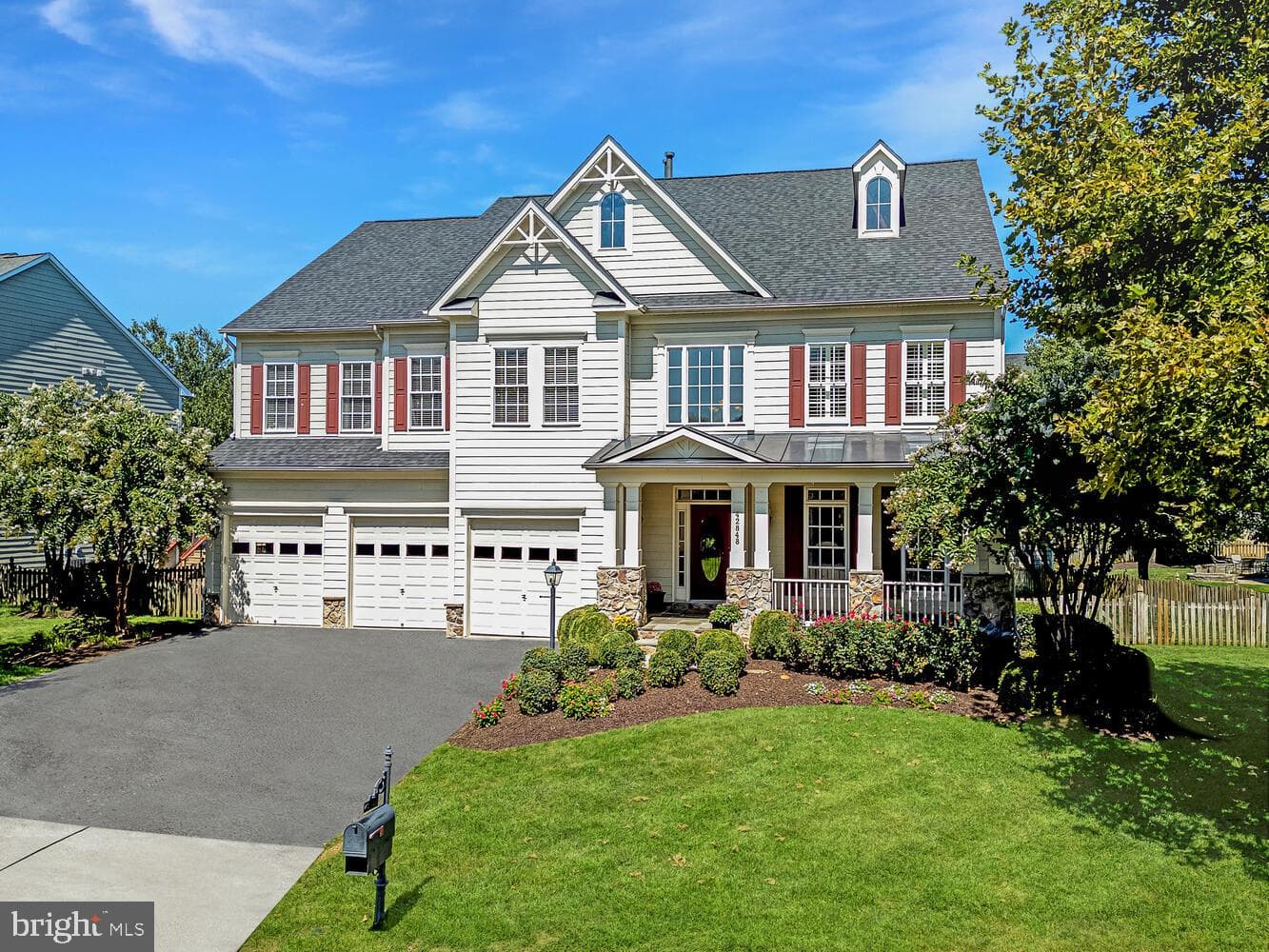42848 Sandhurst Court photo 3