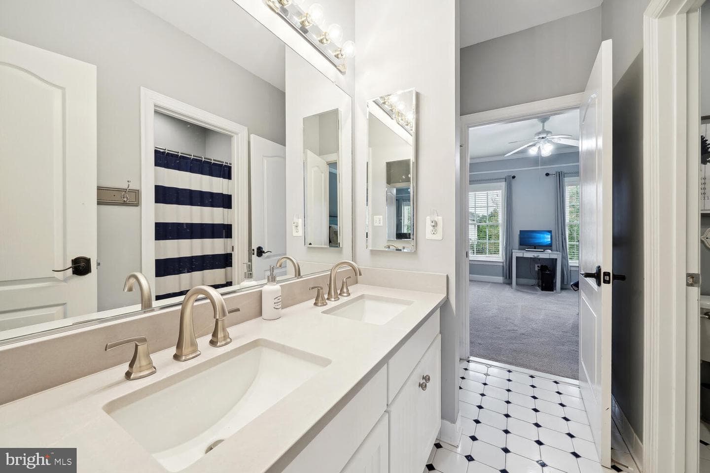 42848 Sandhurst Court photo 53