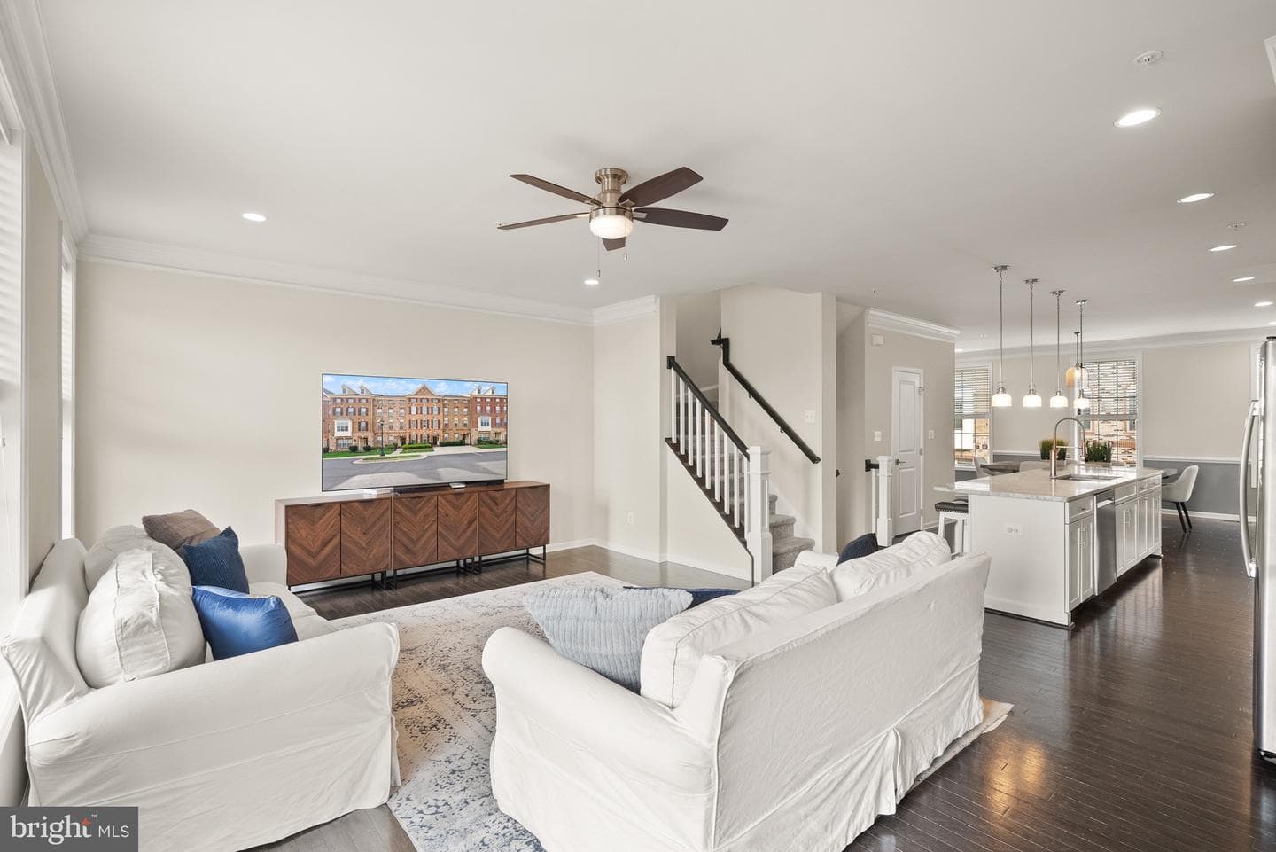 43197 Halkett Square photo 17