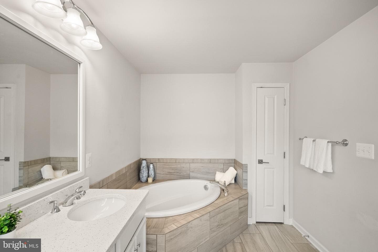 43197 Halkett Square photo 26