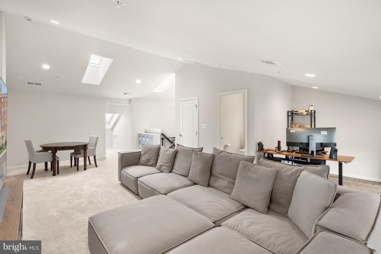 43197 Halkett Square photo 36