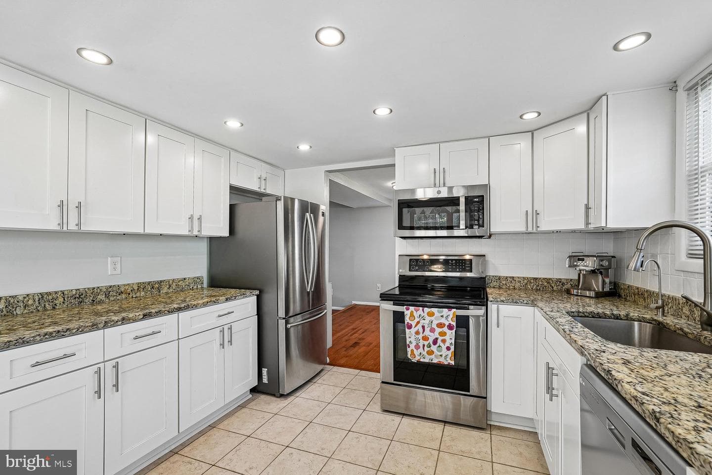 250 E Juniper Avenue E photo 23