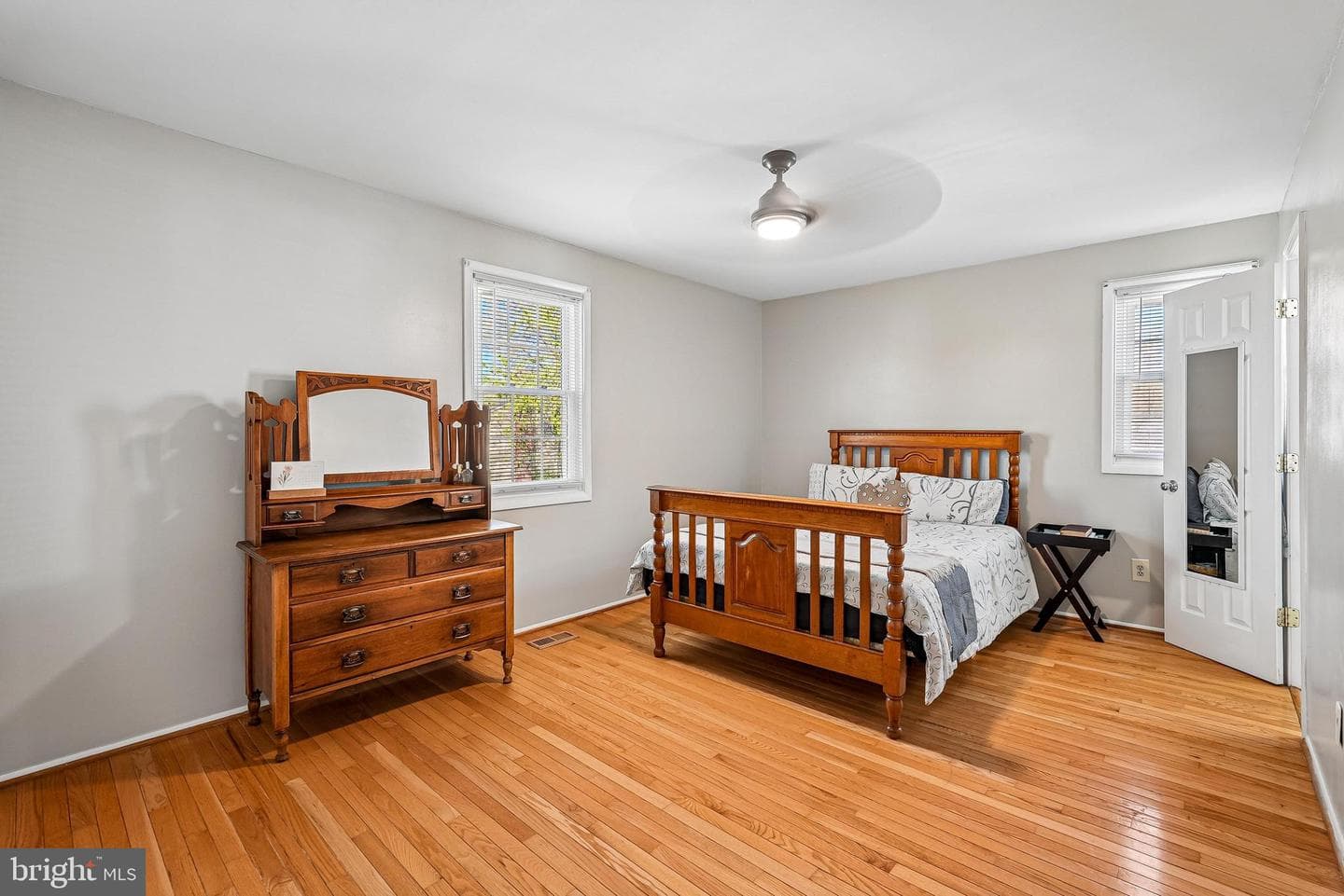250 E Juniper Avenue E photo 33