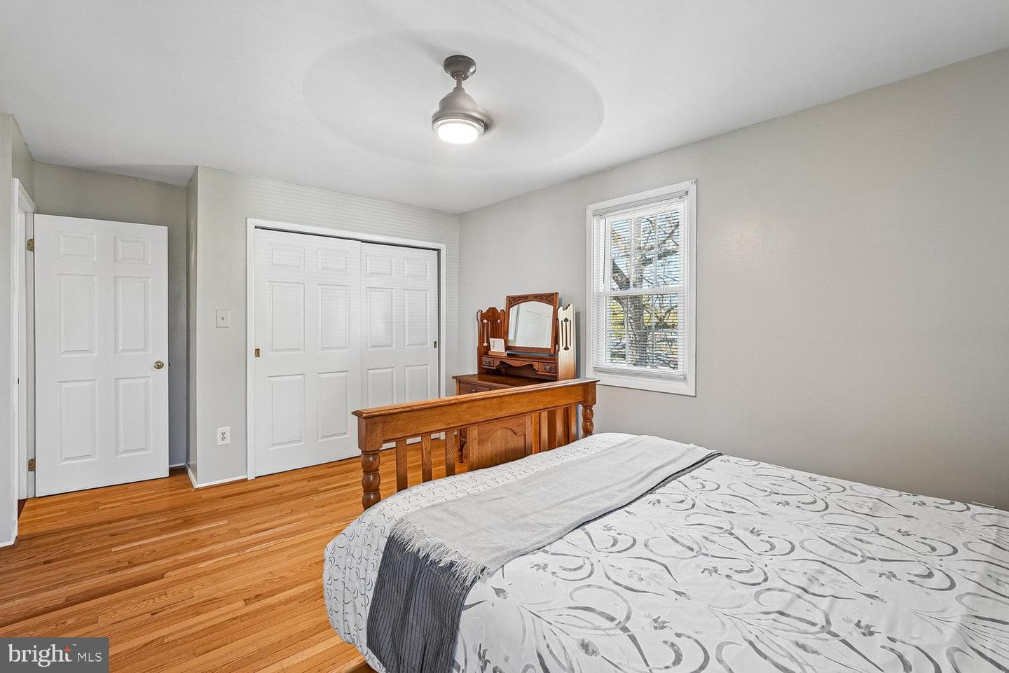 250 E Juniper Avenue E photo 36