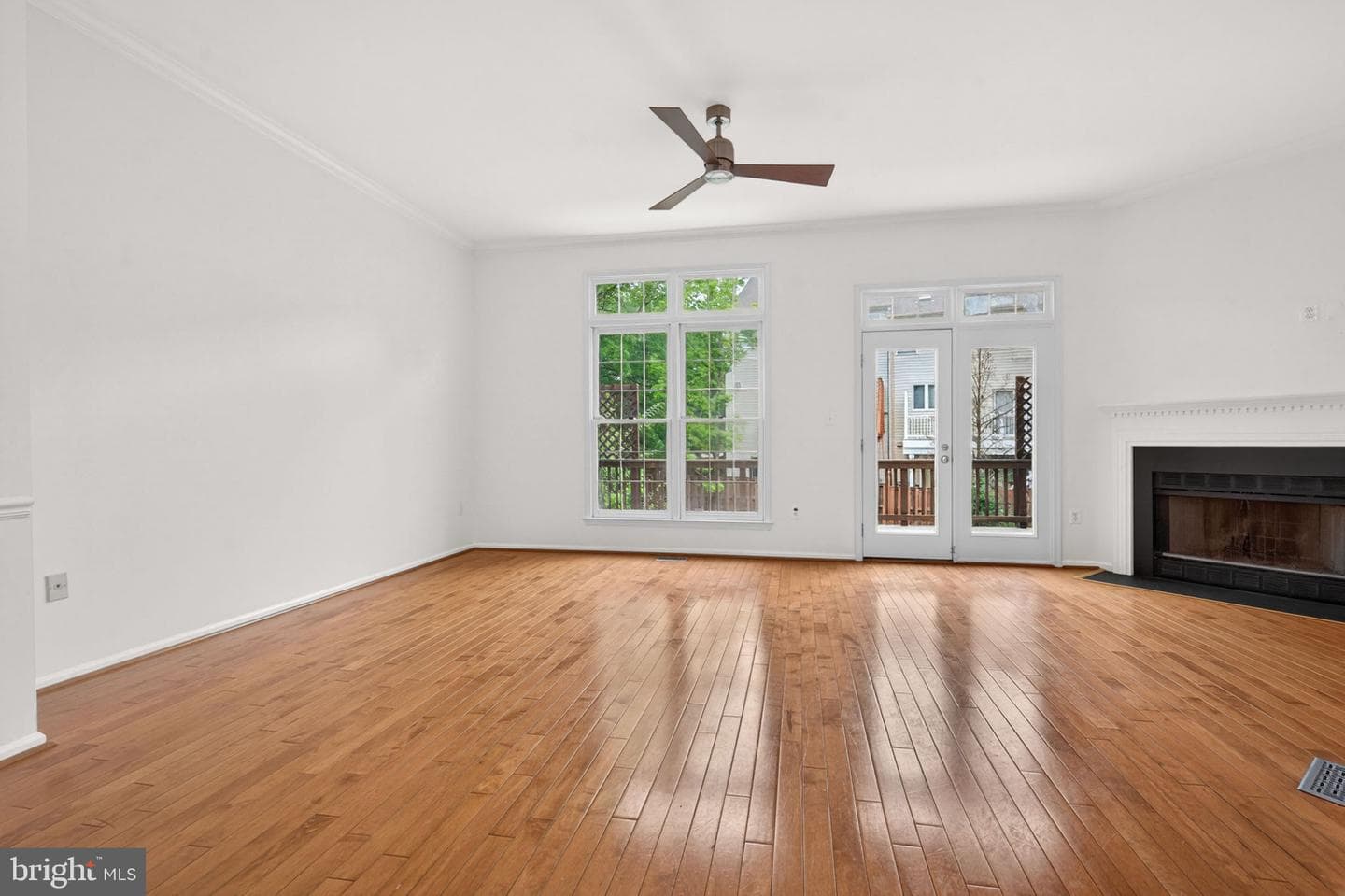 47697 Whirlpool Square photo 4