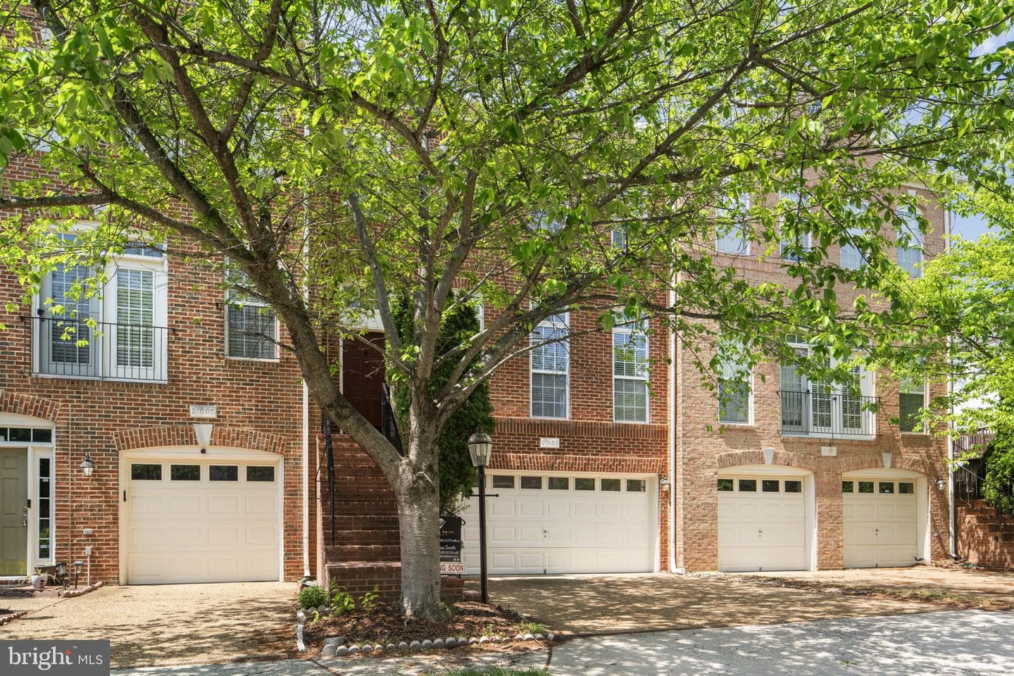 21893 Schenley Terrace photo 2