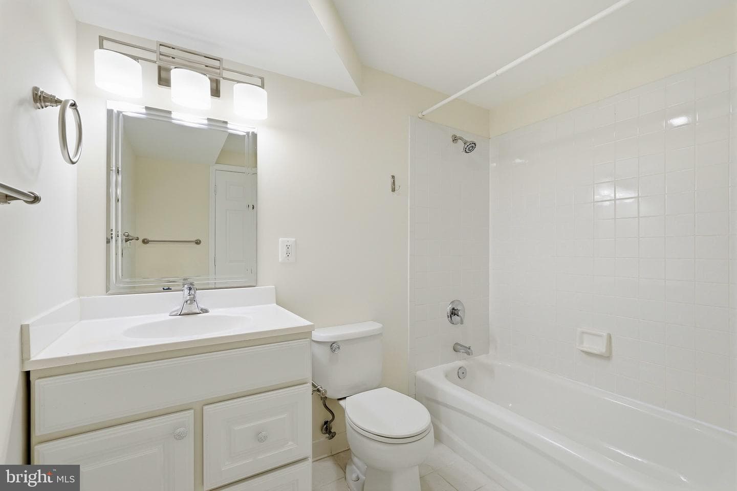 210 Foxborough Drive SW photo 61