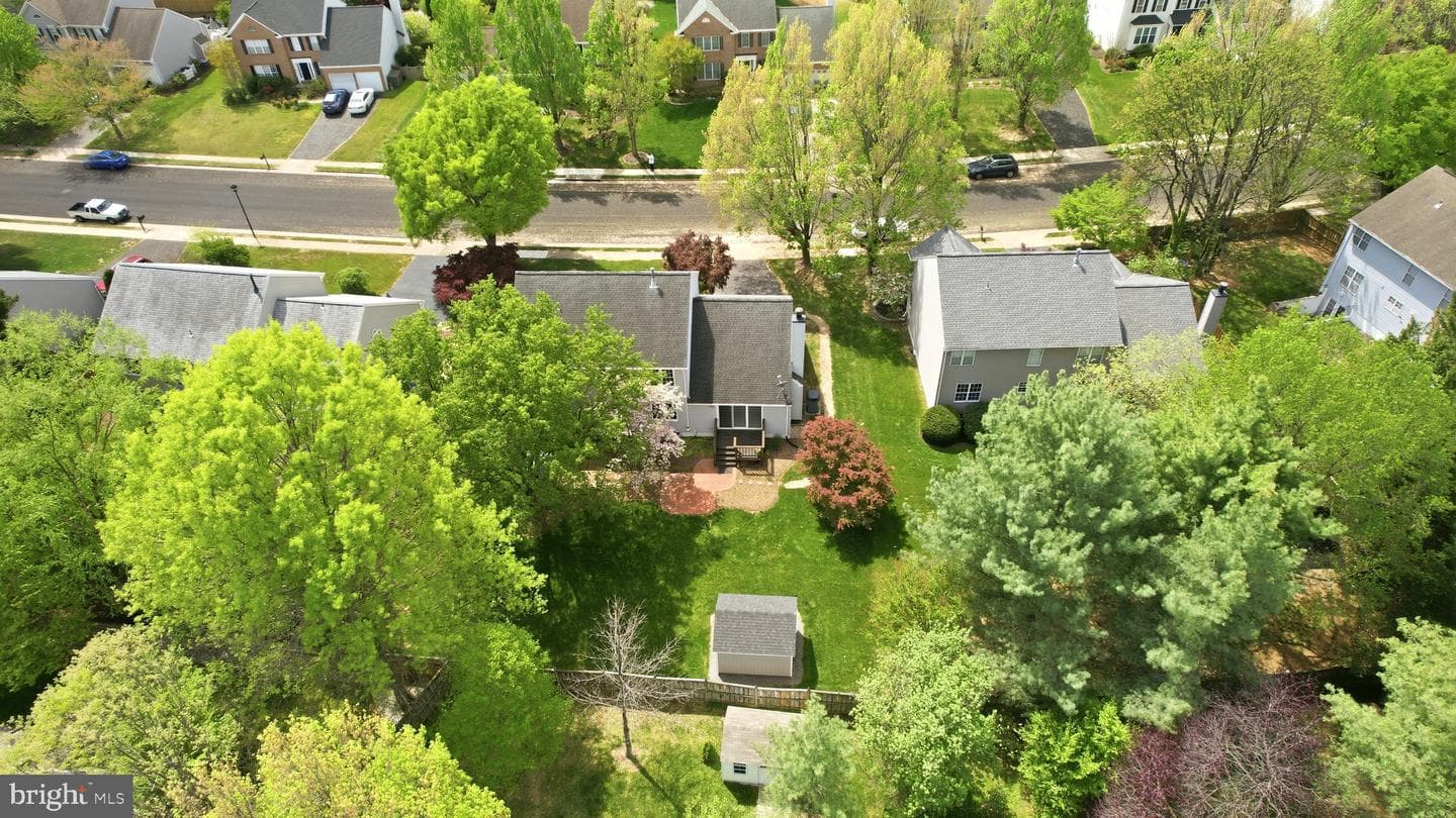 210 Foxborough Drive SW photo 77