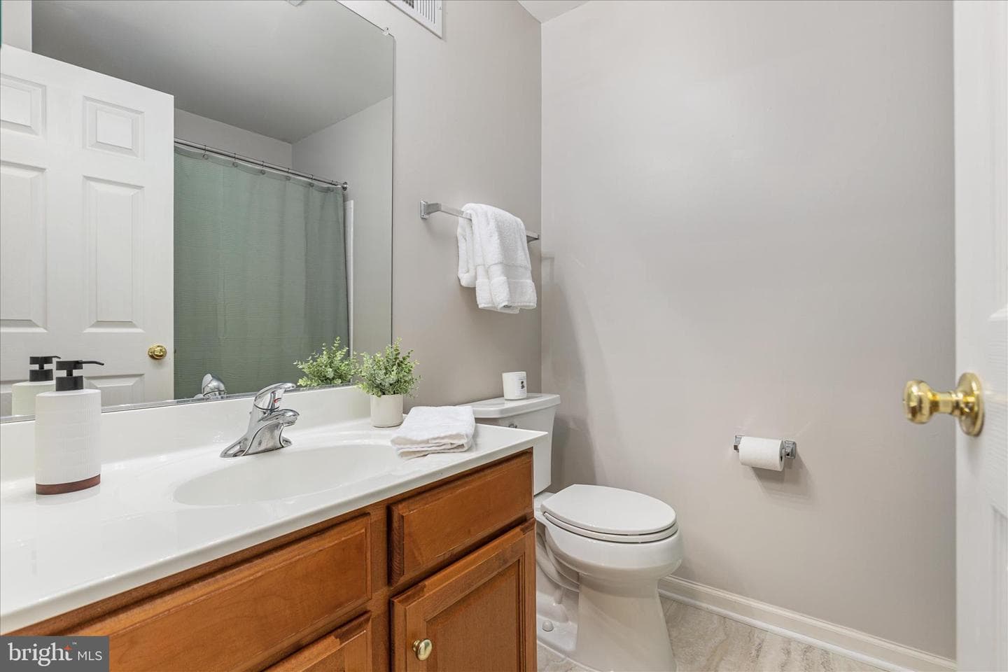 20227 Macglashan Terrace photo 23