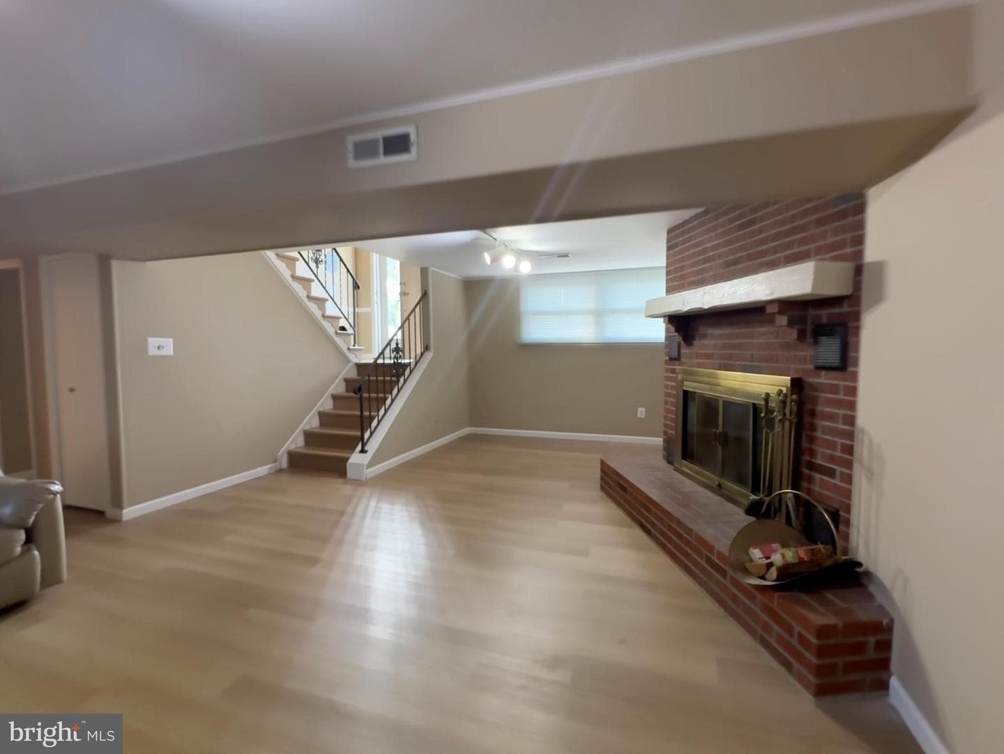 1311 E Holly Avenue E photo 3