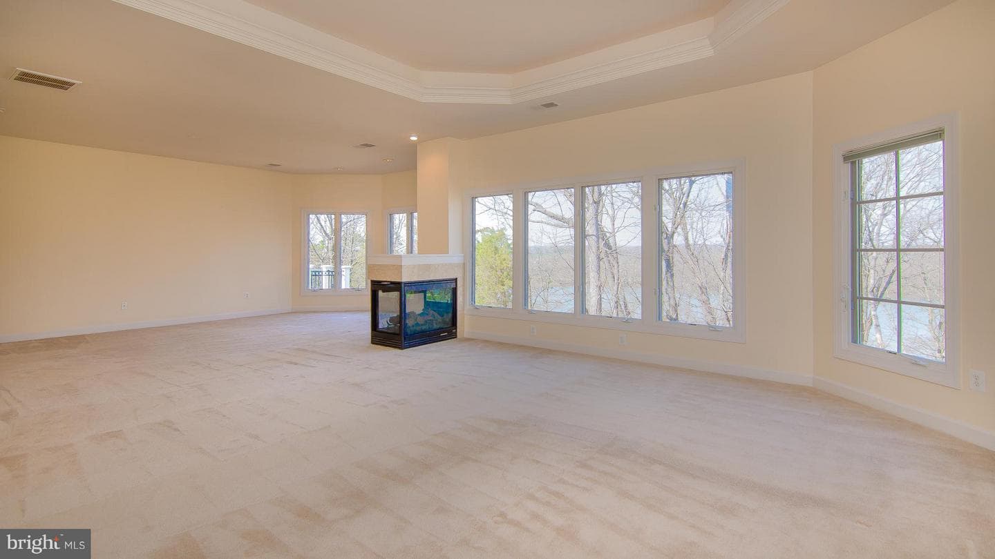18208 Shinniecock Hills Place photo 13