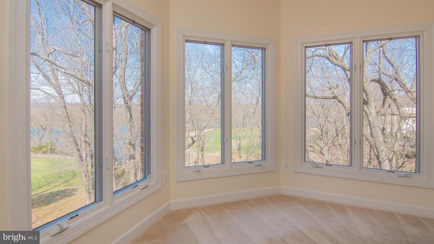 18208 Shinniecock Hills Place photo 14