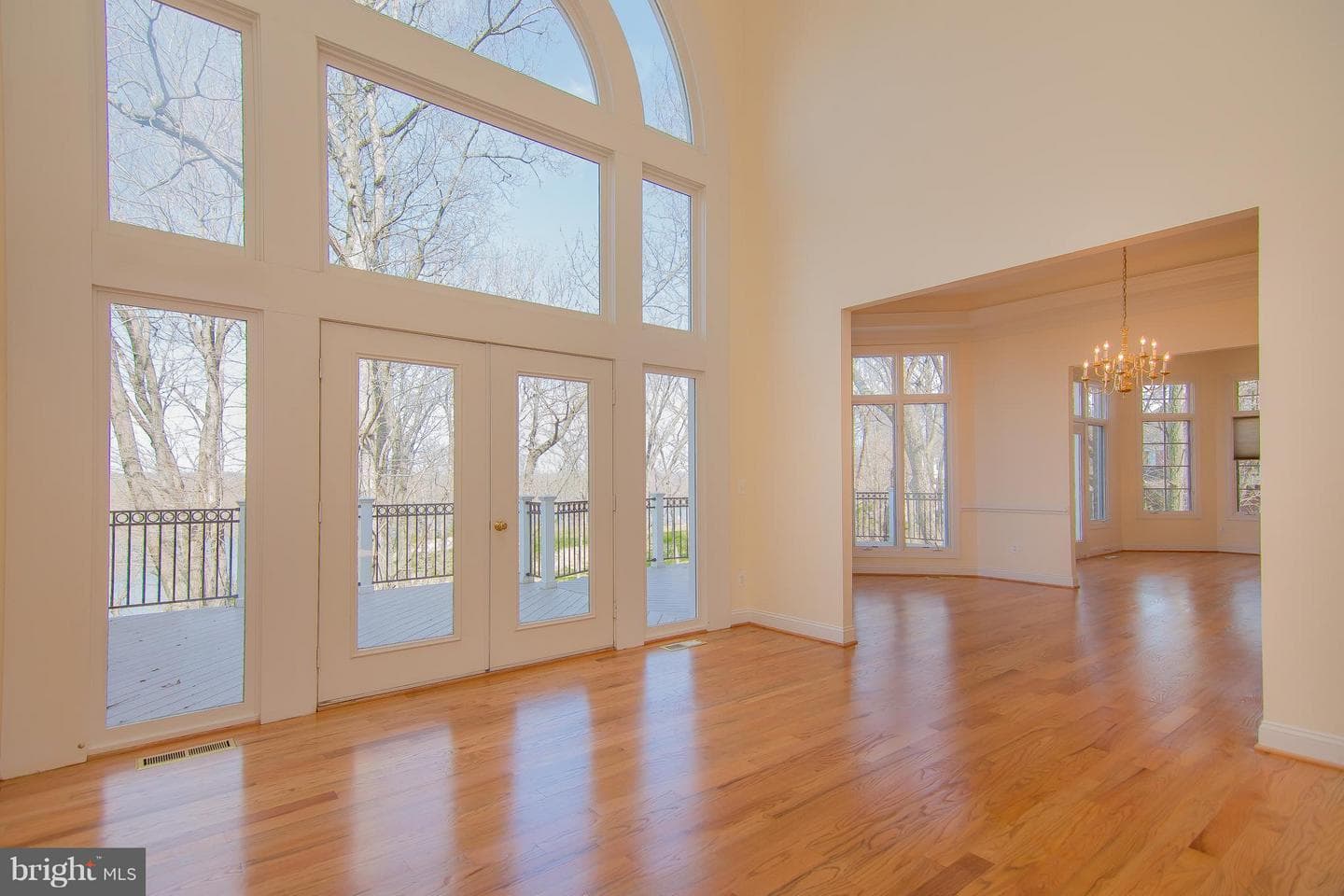 18208 Shinniecock Hills Place photo 5