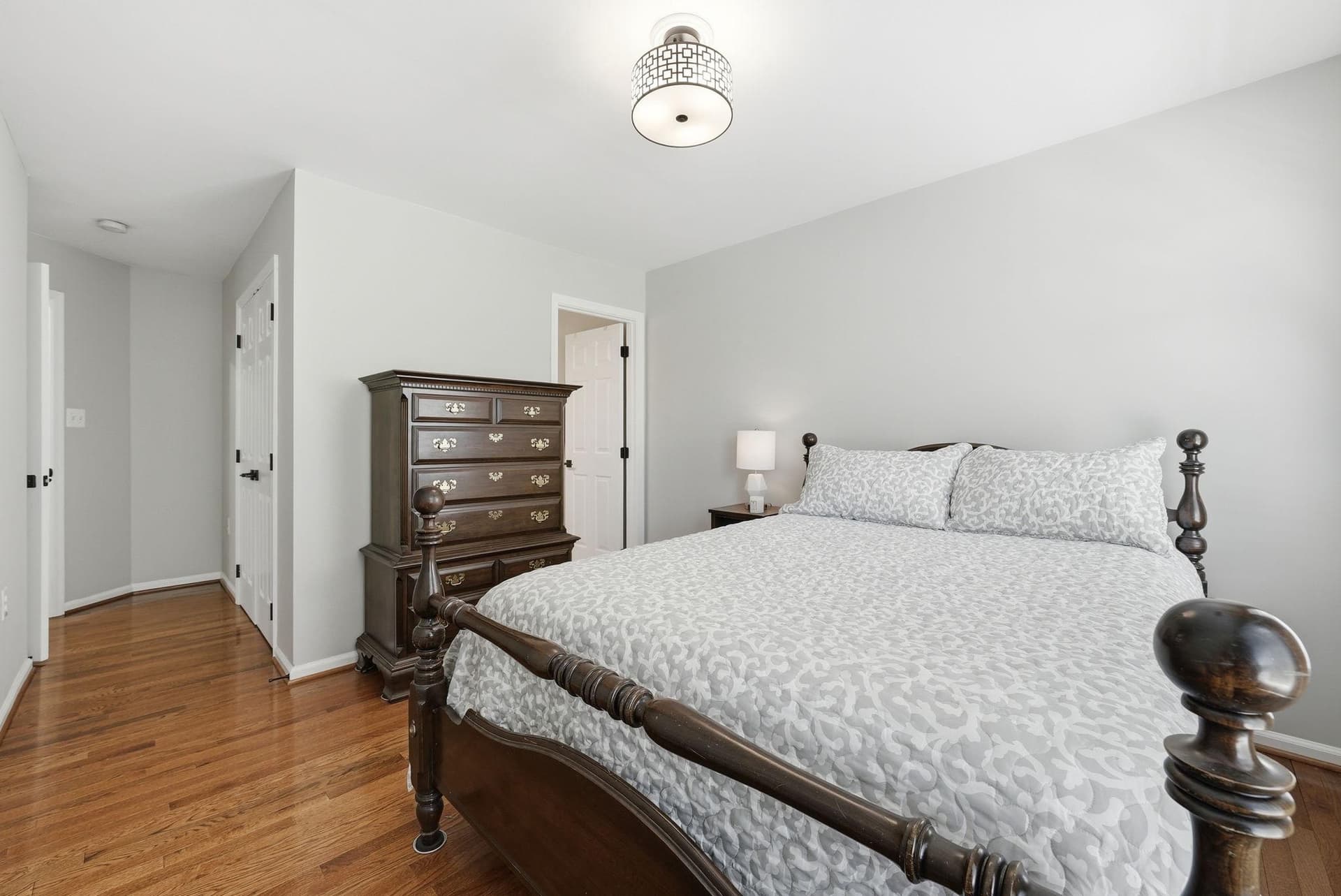 704 Godfrey Court SE photo 29