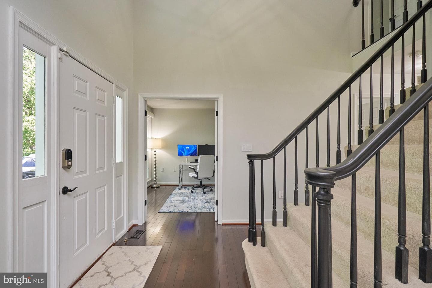 1303 Garrison Court NE photo 6