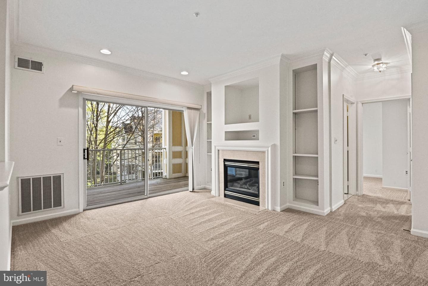 20933 Cedarpost Square #203 photo 12