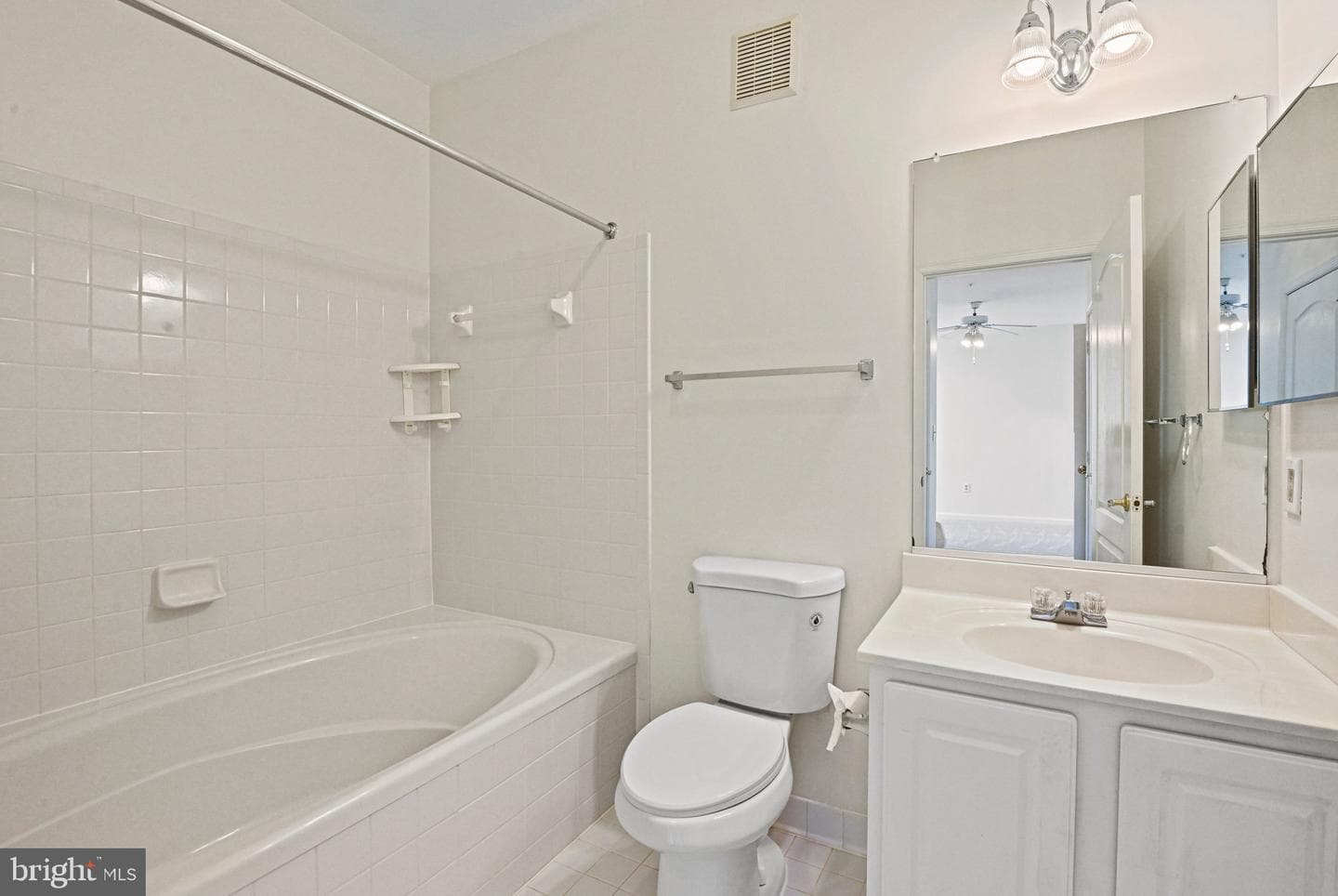 20933 Cedarpost Square #203 photo 24